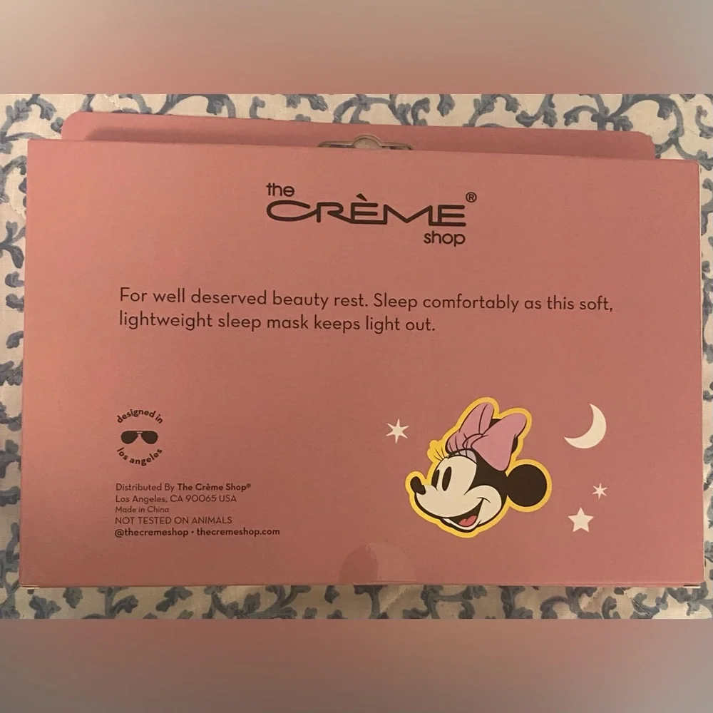 Crème Shop x Disney Minnie Mouse Snug Sleep Mask  Limited Edition
